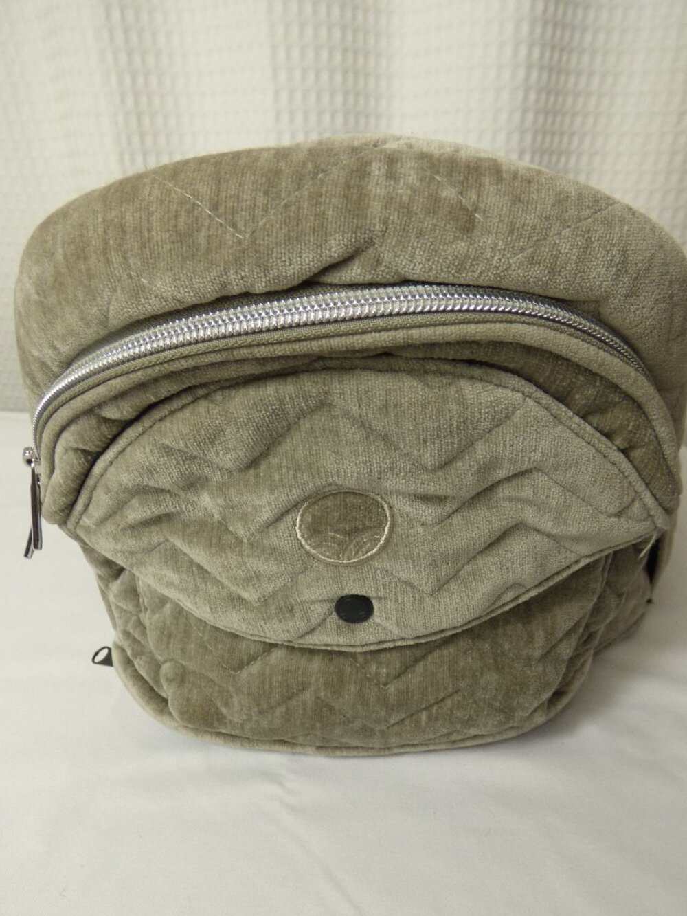 Tushbaby Soft Quilted Hip Carrier in Gray Velvet